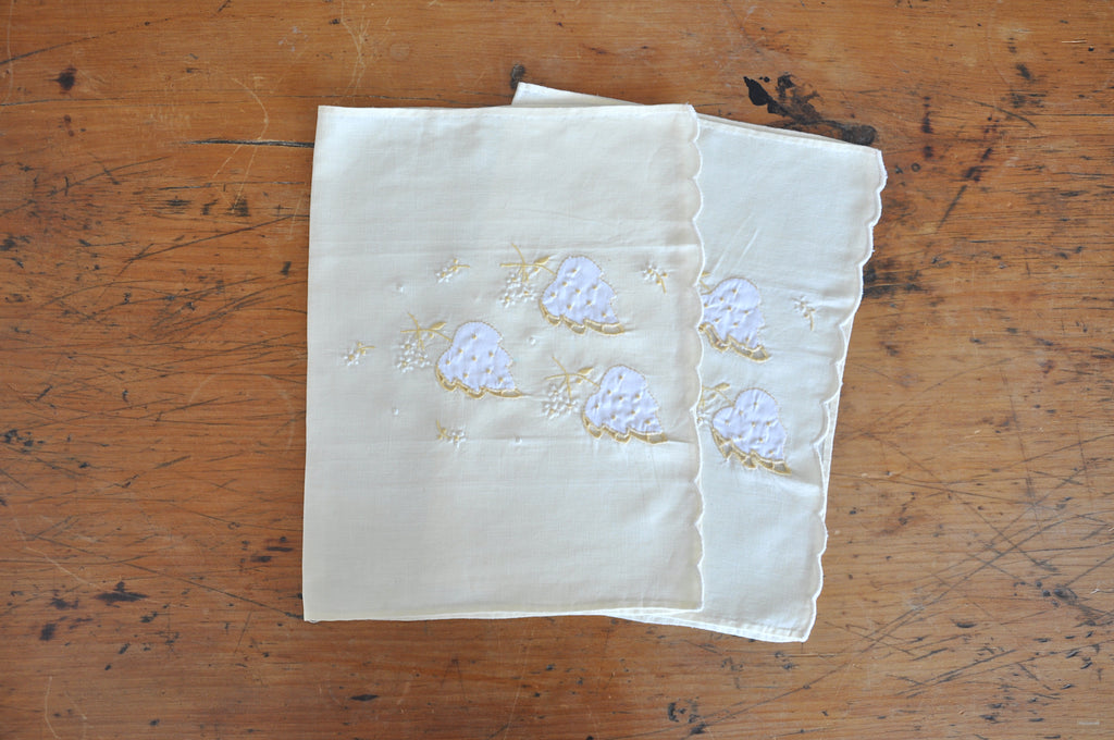 Vintage Lunch Napkins - Set of 2