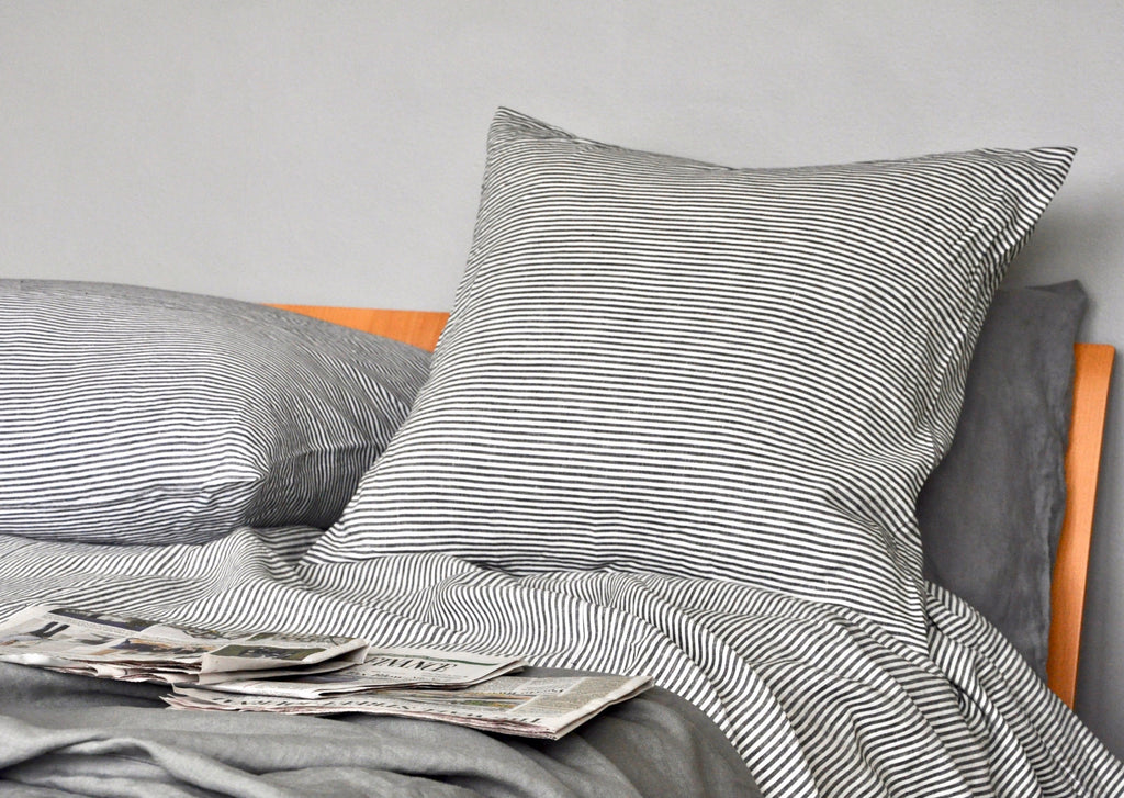 Breton Big Cushion Assorted Colors - Modernplum