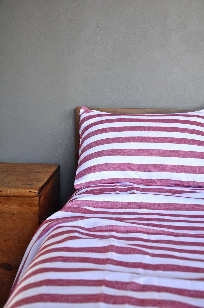 Grenada Summer Cover Red