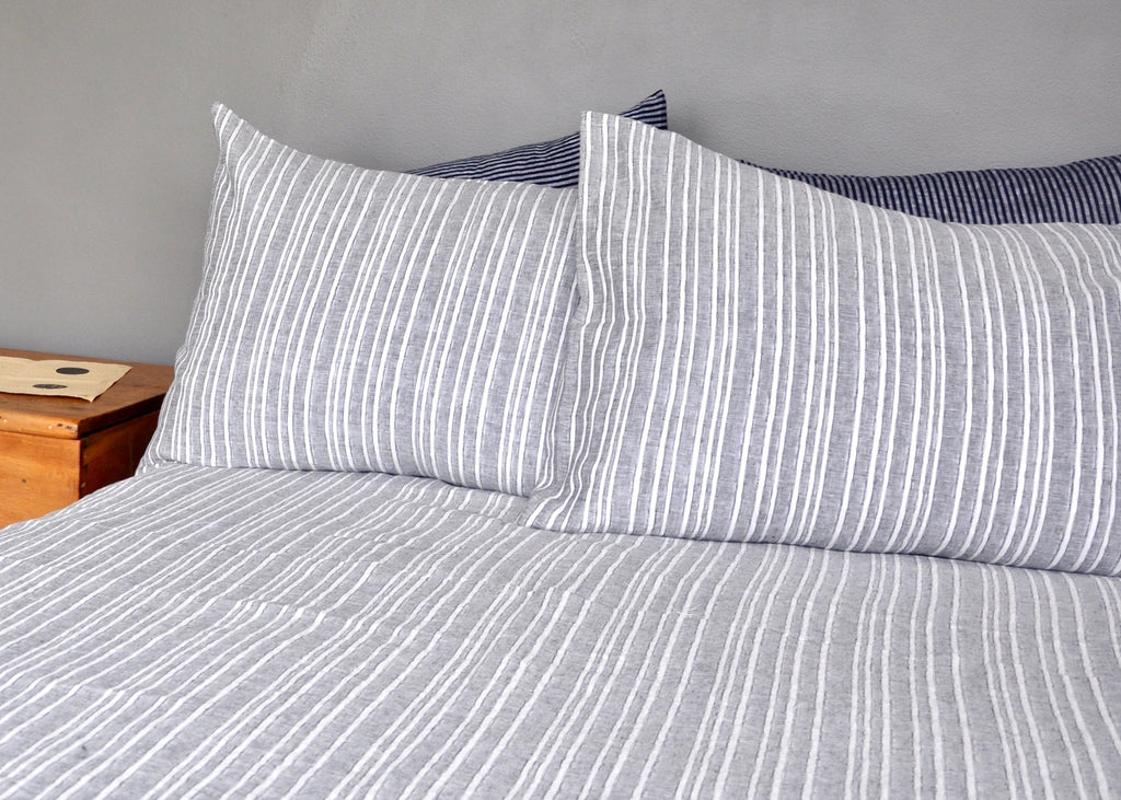 Julia  Big Cushion Assorted Colors - Modernplum
