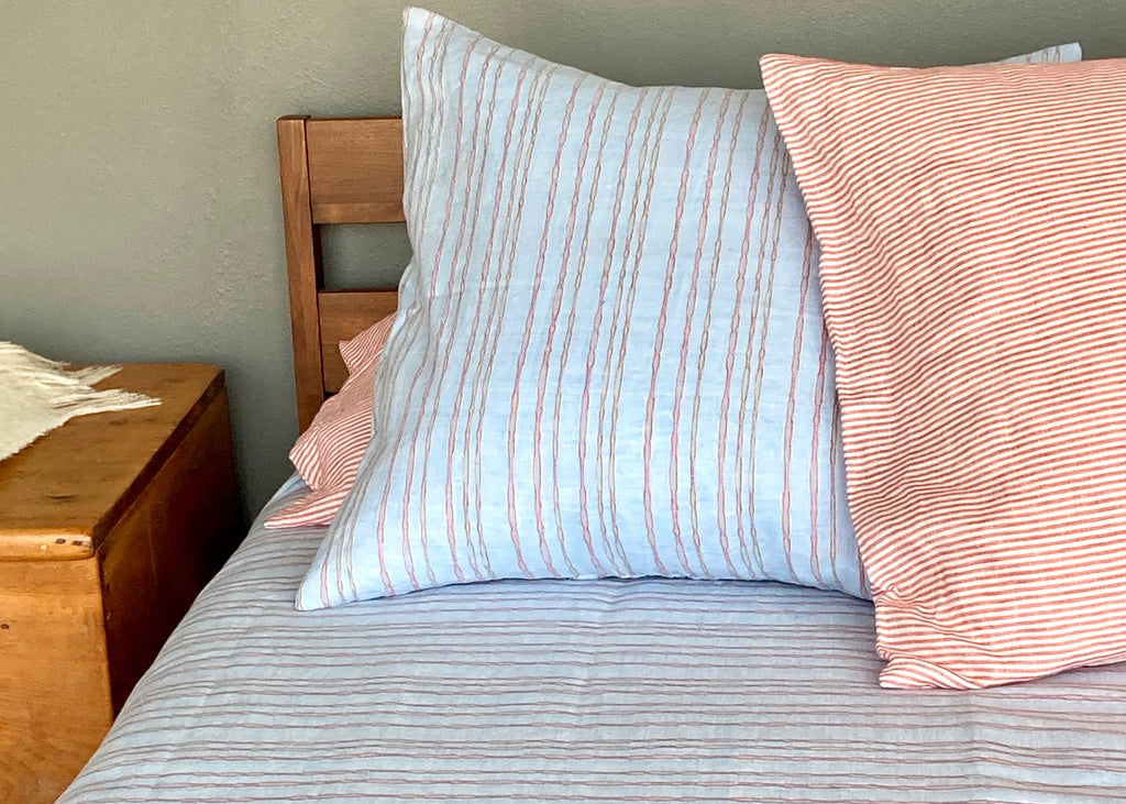 Julia  Big Cushion Assorted Colors - Modernplum