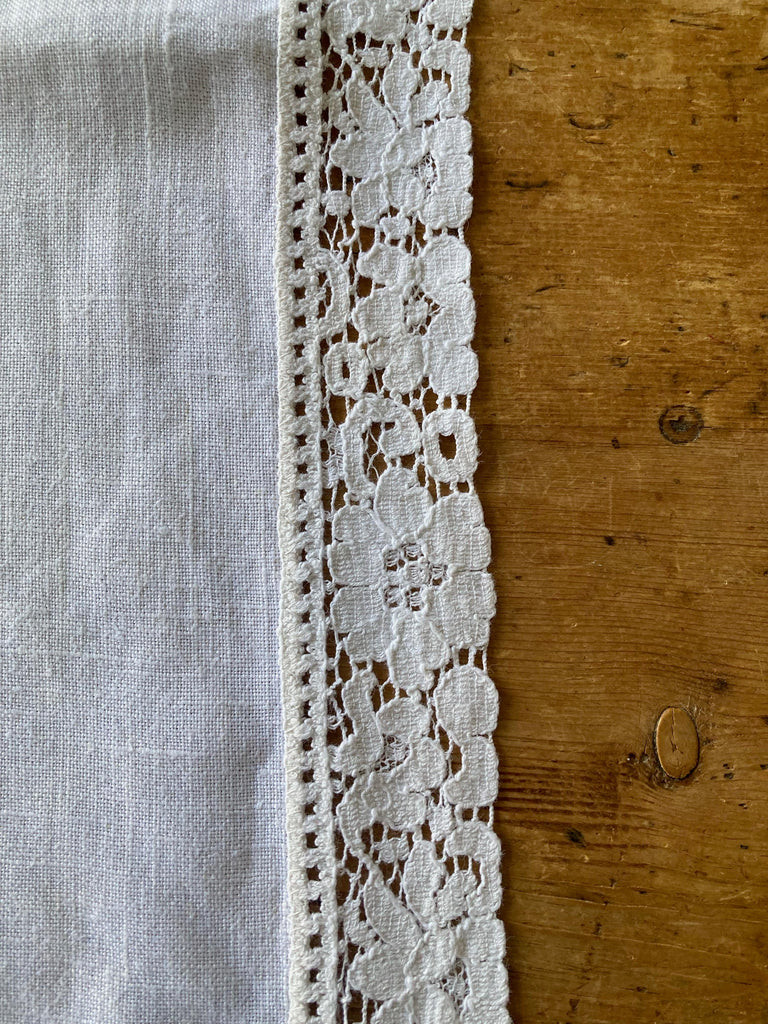 Vintage Lace Trim Napkins - Set of 6 - Modernplum