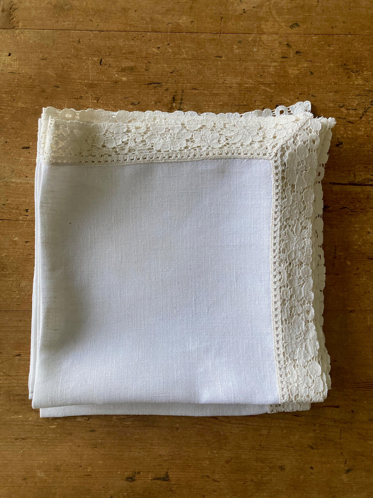 Vintage Lace Trim Napkins - Set of 6 - Modernplum