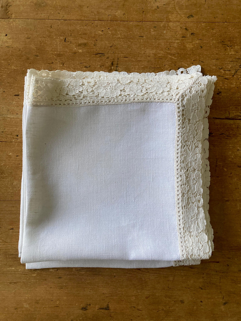 Vintage Lace Trim Napkins - Set of 6 - Modernplum