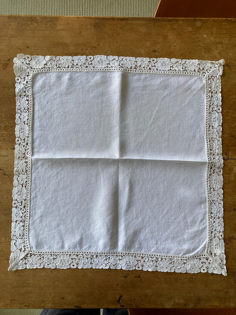 Vintage Lace Trim Napkins - Set of 6 - Modernplum